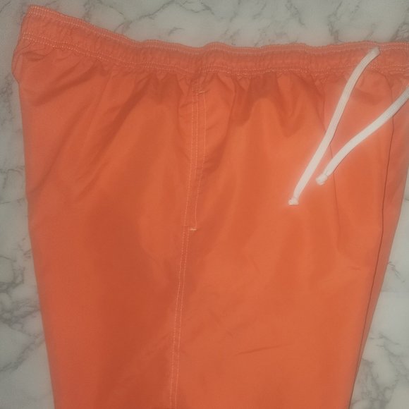 Old Navy Men's stylish lined swim trunks in size XXL - Picture 10 of 11